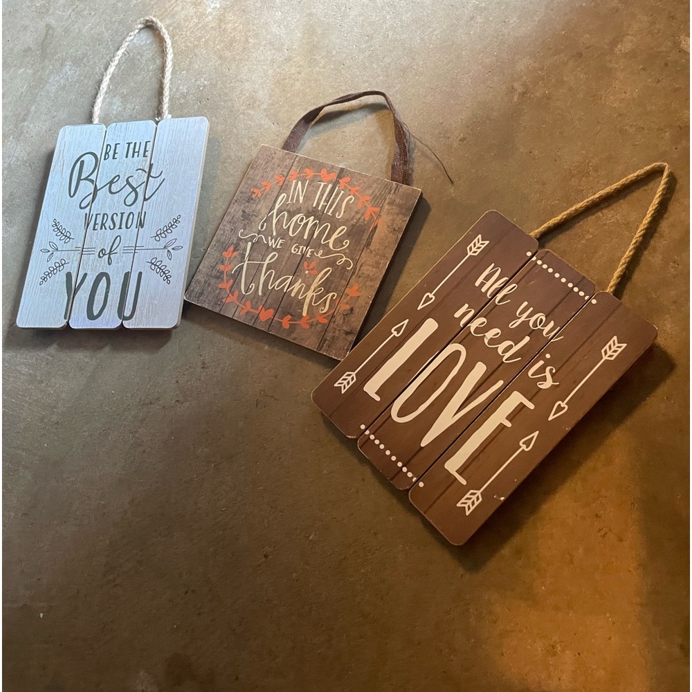 🎉4 for $15🎉hanging wall decor bundle✨